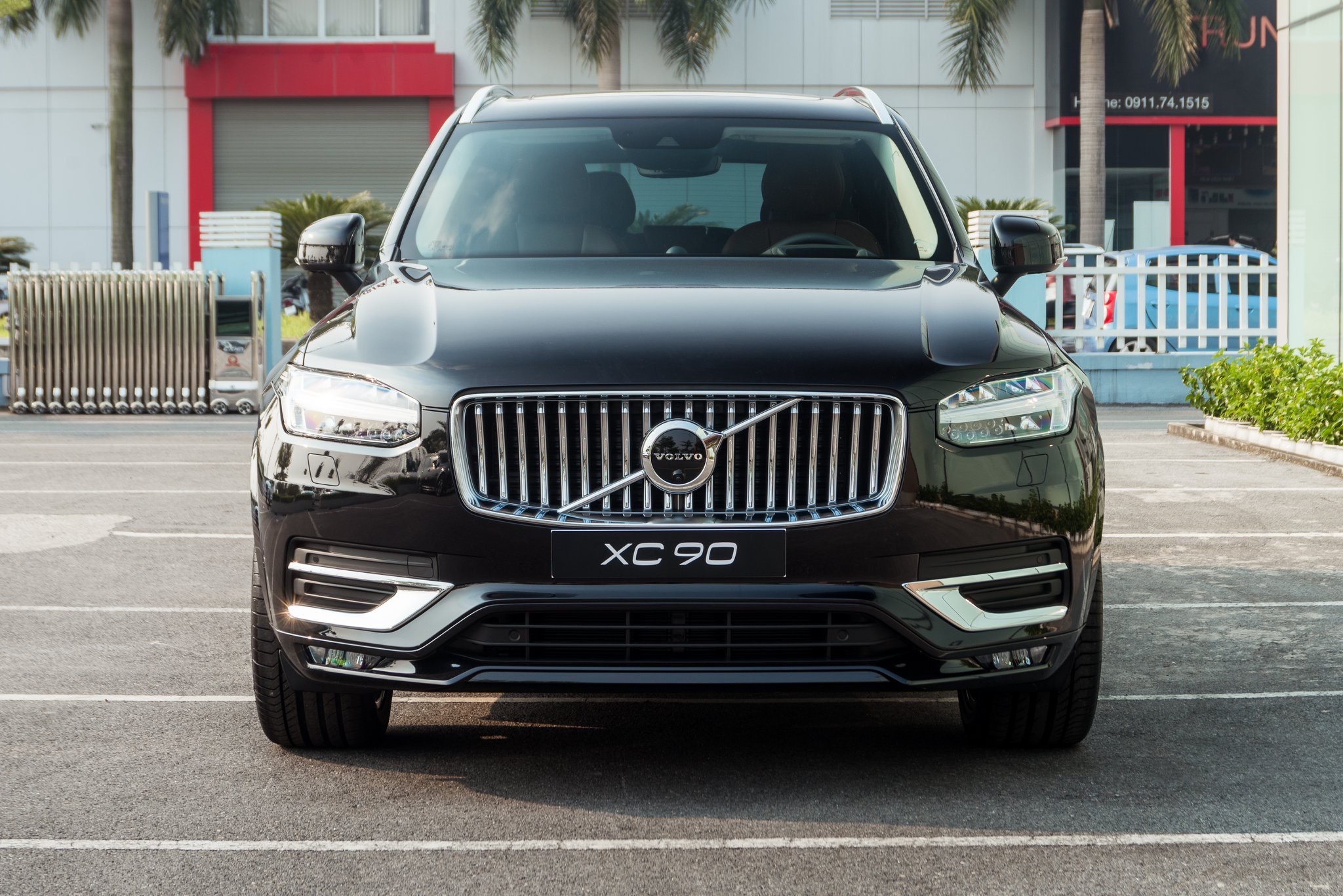 XC90 T8 Recharge Màu Dawn Silver