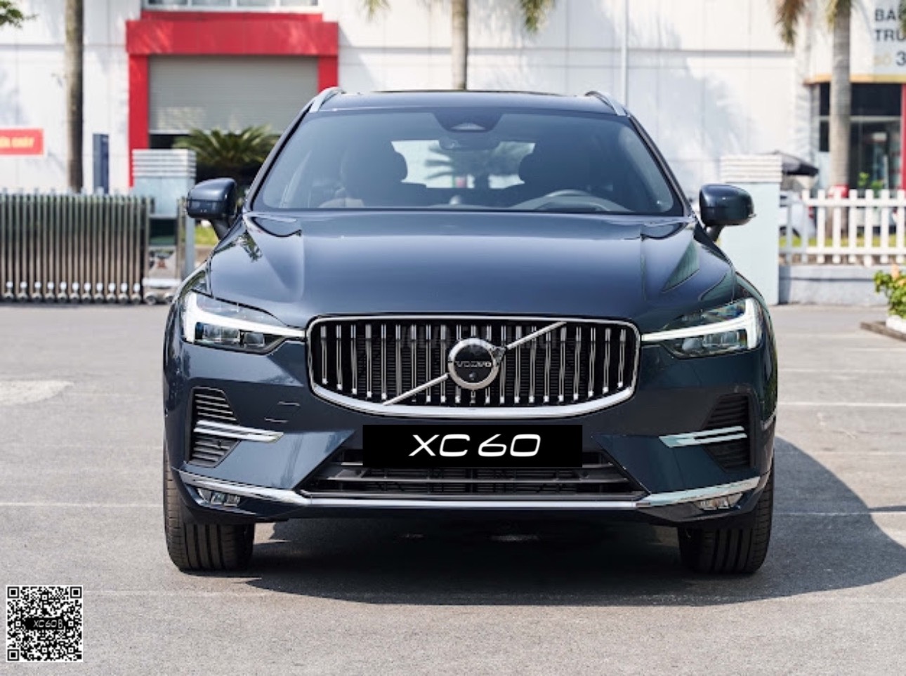 XC60 T8 Recharge Màu Xám Platinum Grey