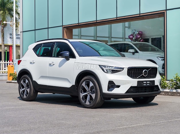 XC40 ULTIMATE Màu Bạc Dawn silver